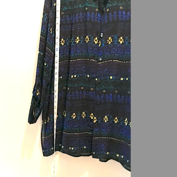 Chicos - Classic Colorful print sheer Rayon top Size 3 (size 16) - Picture 6 of 9